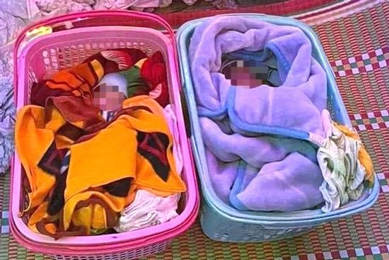 Hai bé gái sinh đôi bị bỏ rơi cùng bức thư 'vì tuổi trẻ bồng bột'
