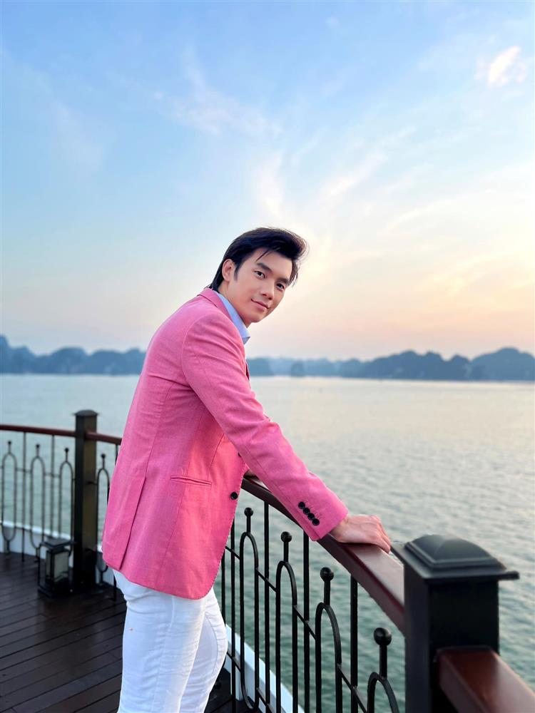 Rũ bỏ vẻ soái ca, hé lộ hình ảnh hiếm gặp của Nhan Phúc Vinh - nam diễn viên ấn tượng 2023-2