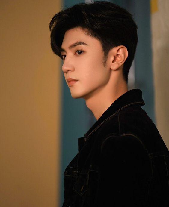 Hé lộ chân dung mẹ ruột Trần Triết Viễn, hóa ra nét đẹp của nam diễn viên được thừa hưởng từ đây-5