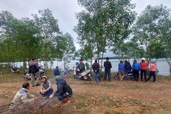 Người đàn ông bị bò đá rơi xuống hồ tôm tử vong-2