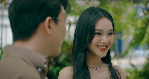 Nữ diễn viên có cảnh nóng táo bạo và bị Quỳnh Kool tát ở Chúng Ta Của 8 Năm Sau-7