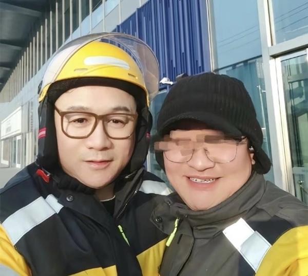 Hư Trúc của Thiên Long Bát Bộ đi giao hàng-1