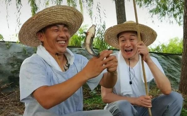 Hư Trúc của Thiên Long Bát Bộ đi giao hàng-3