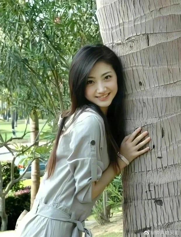 Loạt ảnh cũ bị đào lại, nhan sắc thật của ‘đệ nhất mỹ nữ Bắc Kinh’ Cảnh Điềm gây sốt MXH-2