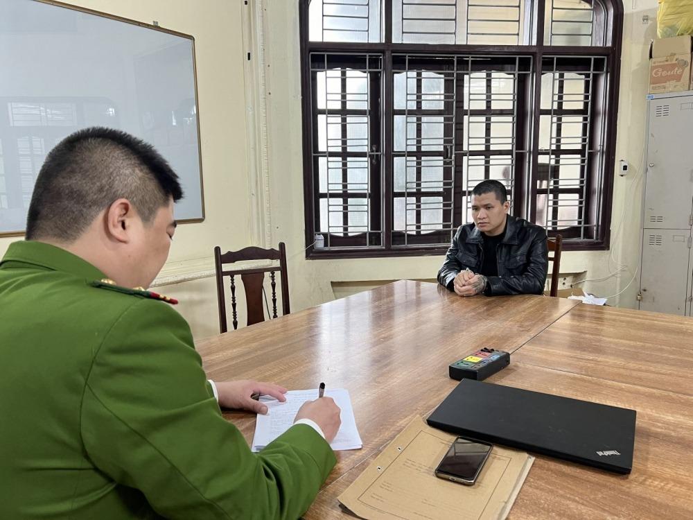 Giăng bẫy đổi tiền rồi nổ súng cướp 8 tỷ đồng-1