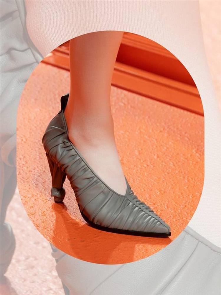 Diện giày màu gì để trông sang trọng, hợp mốt trong năm nay?-8