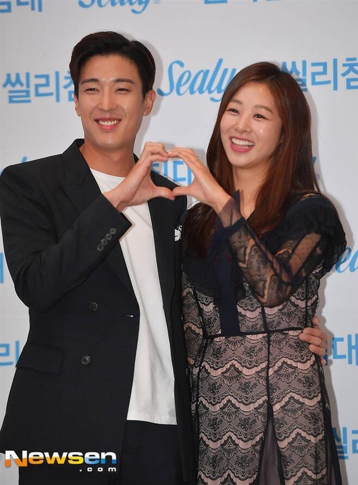 Tài tử điển trai Hàn Quốc bị kiện vì ngoại tình, bà xã phản ứng gây chú ý-2