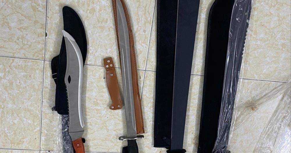 Băng cho vay nặng lãi dùng mã tấu đòi nợ ở TPHCM-2