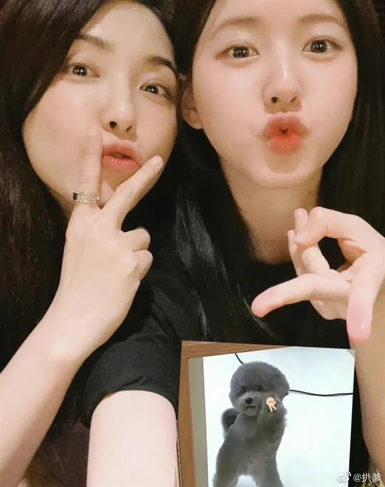 Mẹ Triệu Lộ Tư gây sốt với nhan sắc trẻ đẹp đến ngỡ ngàng-3