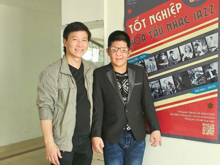 Quốc Tuấn: Trước ngày tổng duyệt, Bôm căng thẳng thức đến gần 3h sáng-1