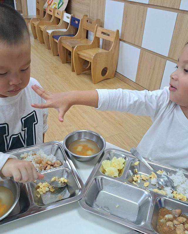 Cậu ấm, cô chiêu nhà sao Việt: Được bố mẹ mạnh tay chi tiền tỷ mỗi năm học trường quốc tế, khẩu phần ăn có phải toàn sơn hào hải vị?-2