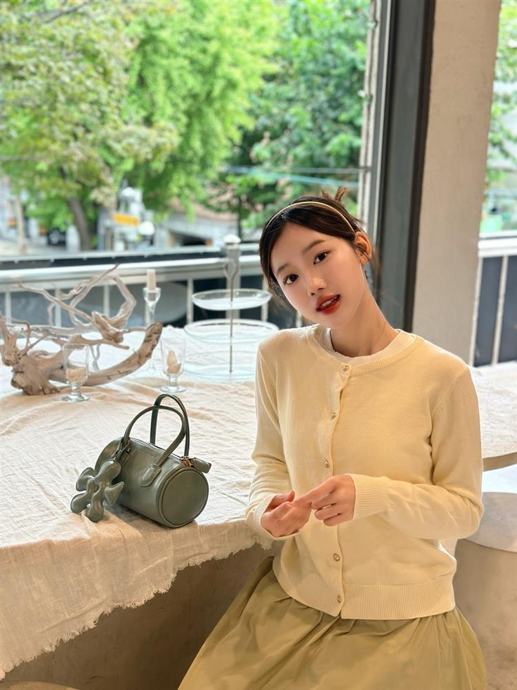 3 nữ du học sinh Gen Z vừa xinh đẹp, vừa có thành tích ấn tượng-12