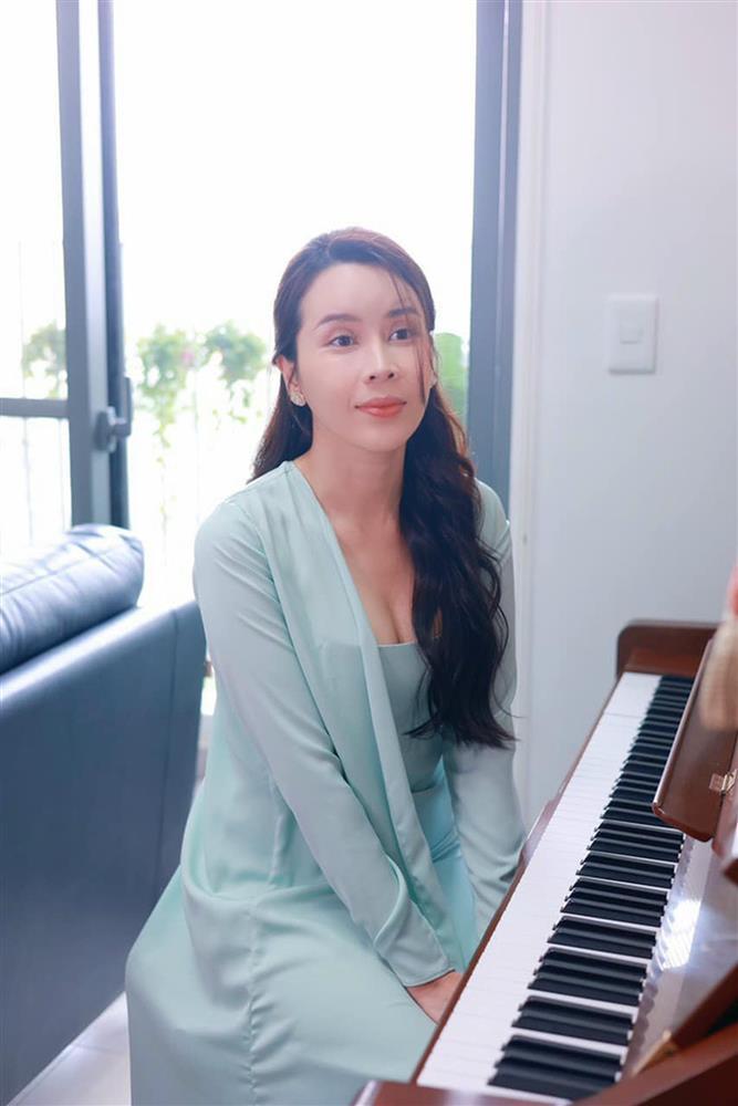 Lưu Hương Giang thăng hạng nhan sắc, sống tích cực sau sóng gió-13