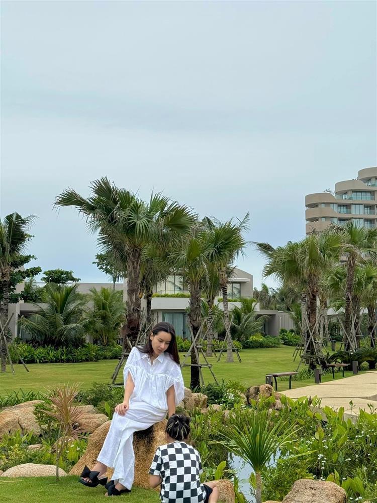 Lưu Hương Giang thăng hạng nhan sắc, sống tích cực sau sóng gió-16