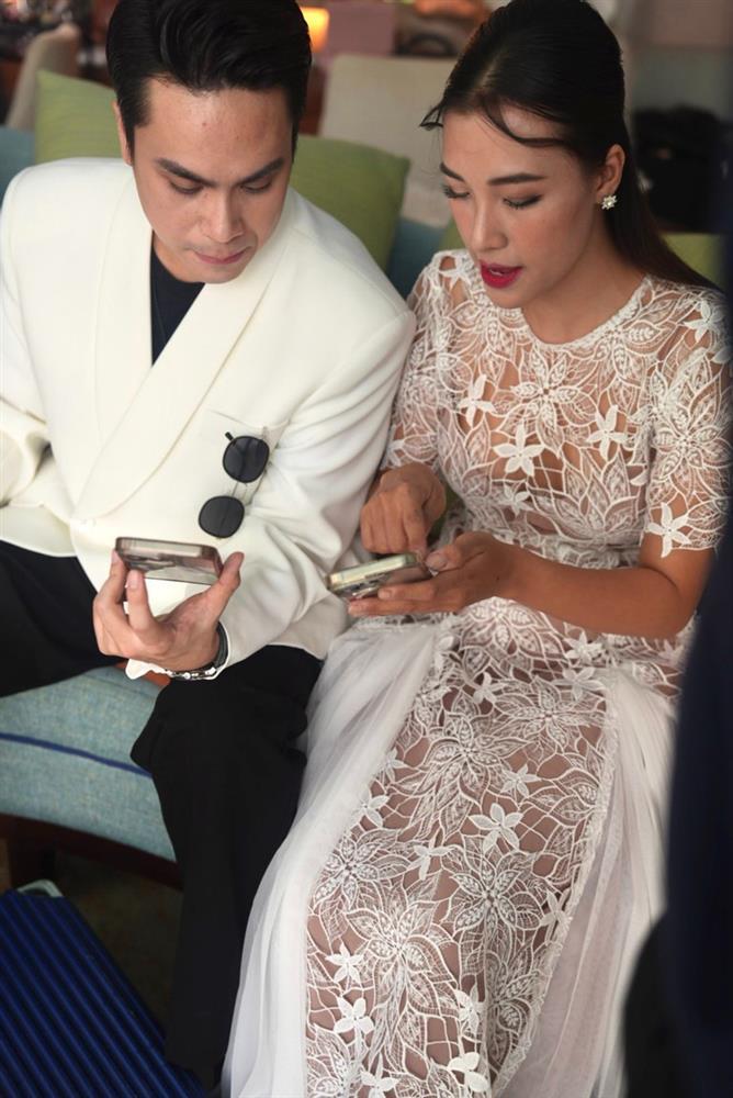 MC Vân Hugo lộng lẫy trong đám cưới lần 2, Hồ Hoài Anh thân thiết với chú rể-8