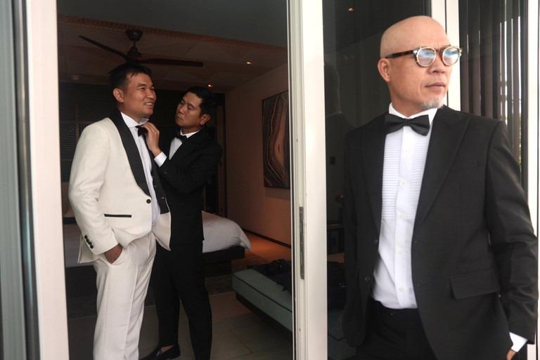 MC Vân Hugo lộng lẫy trong đám cưới lần 2, Hồ Hoài Anh thân thiết với chú rể-9