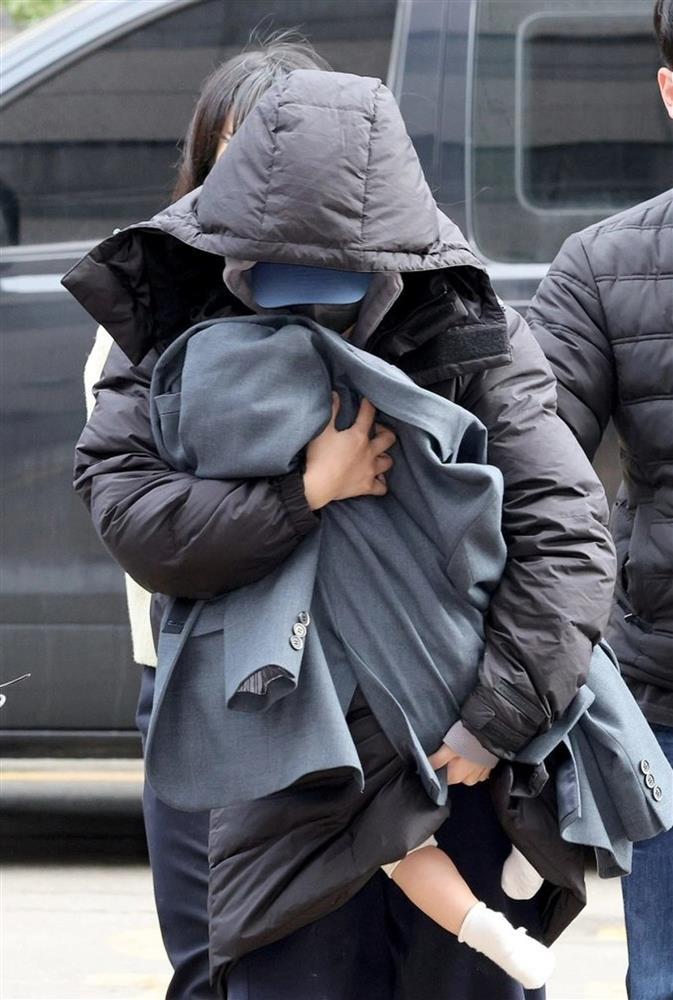 Nghi phạm tống tiền tài tử Ký Sinh Trùng bị tố ngược đãi trẻ em-2