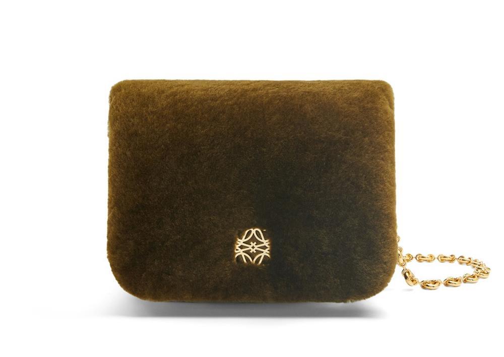 10 mẫu túi xách phối lông cừu sang chảnh và sành điệu-2