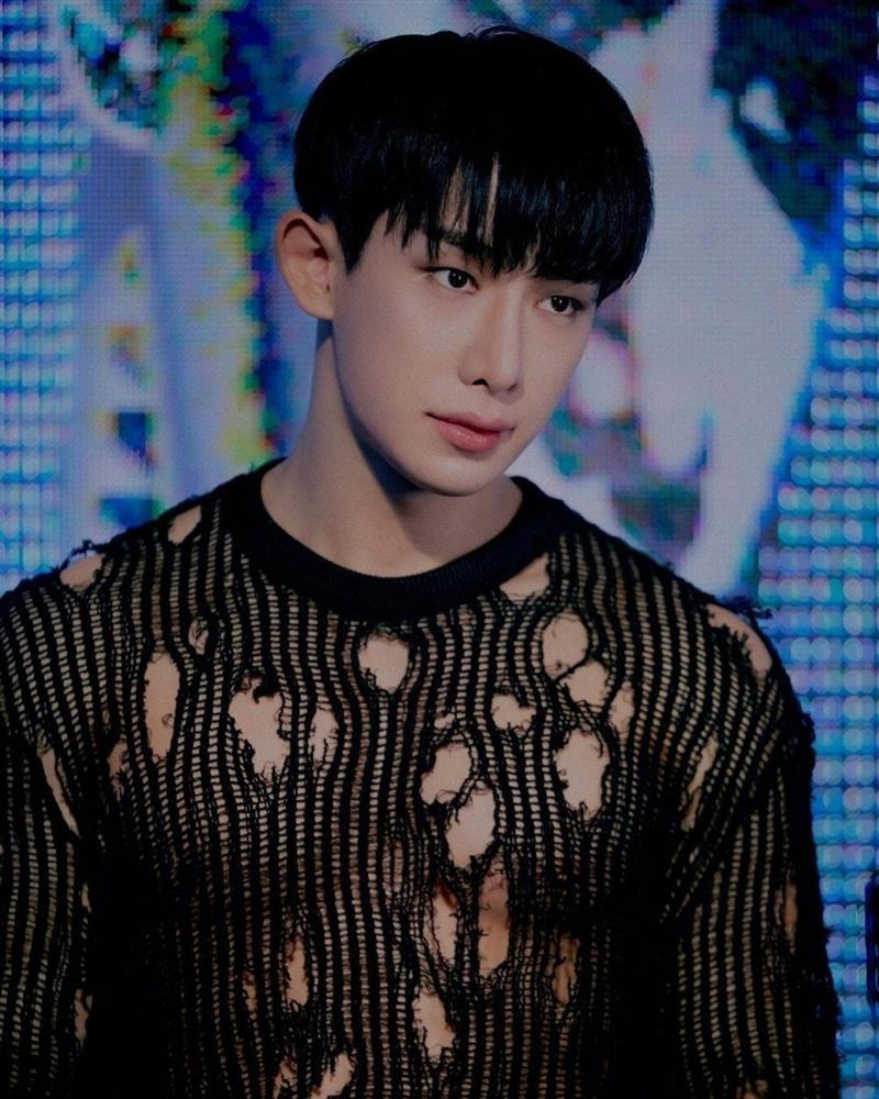 10 nam thần tượng K-pop sẽ xuất ngũ trong năm 2024-3