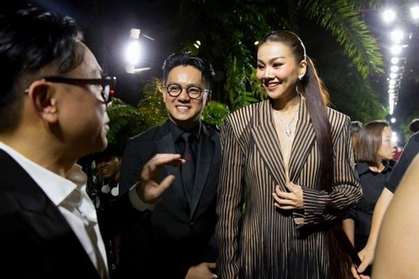 Siêu mẫu Thanh Hằng và chồng nhạc trưởng hạnh phúc sau 3 tháng kết hôn-2