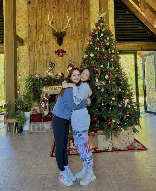 Con gái đầu lòng của Phạm Quỳnh Anh ngày càng ra dáng thiếu nữ, thành tích học tập cực giỏi-3