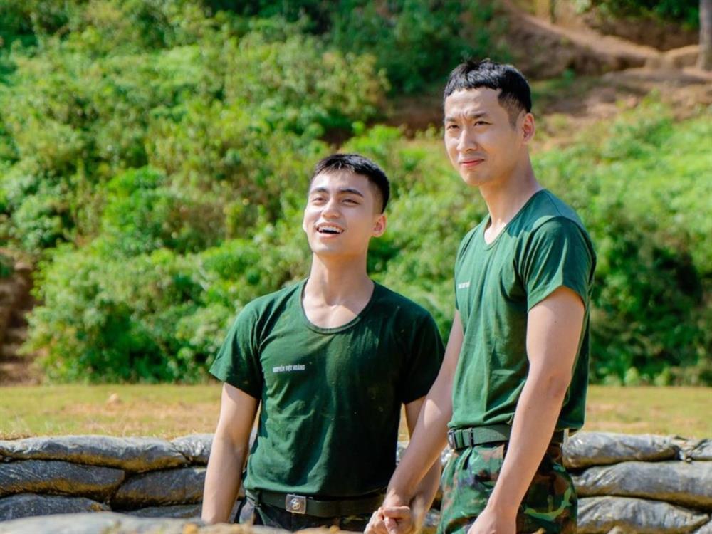 Mono dậy lúc 4h30 sáng, ăn ngủ không yên khi tham gia Sao Nhập Ngũ-3