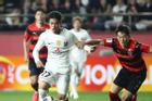 Sao Thái Lan bỏ Asian Cup về CLB tập luyện khiến cổ động viên phẫn nộ