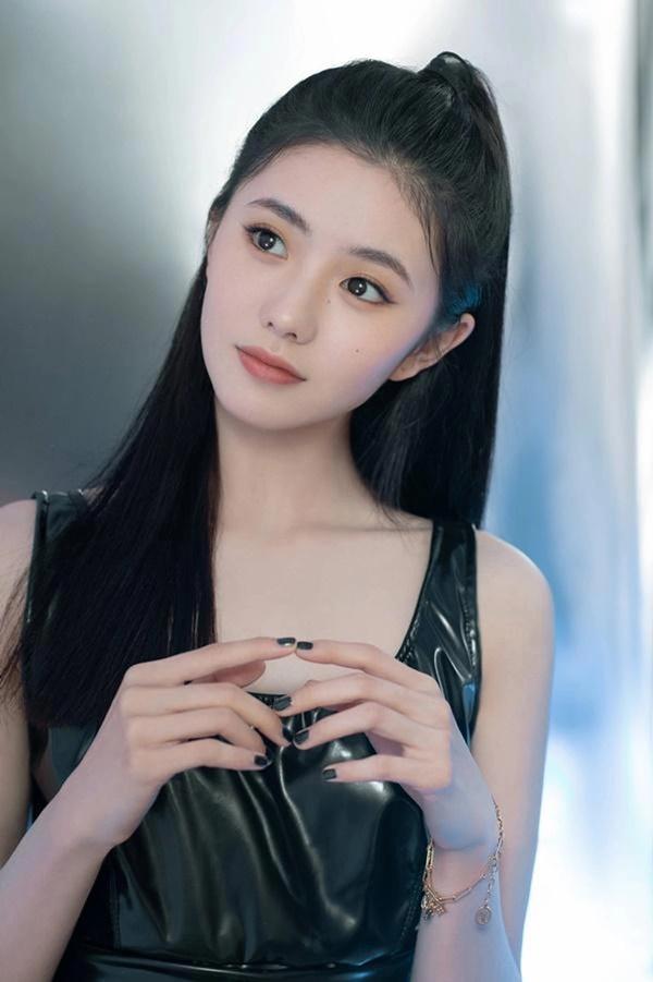 Nàng thơ của đạo diễn Trương Nghệ Mưu đối diện làn sóng phản đối-3