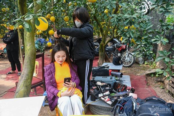 Vườn bưởi 2.000 cây ở Hà Nội vàng ươm, thơm nức, hút du khách tới check-in-8
