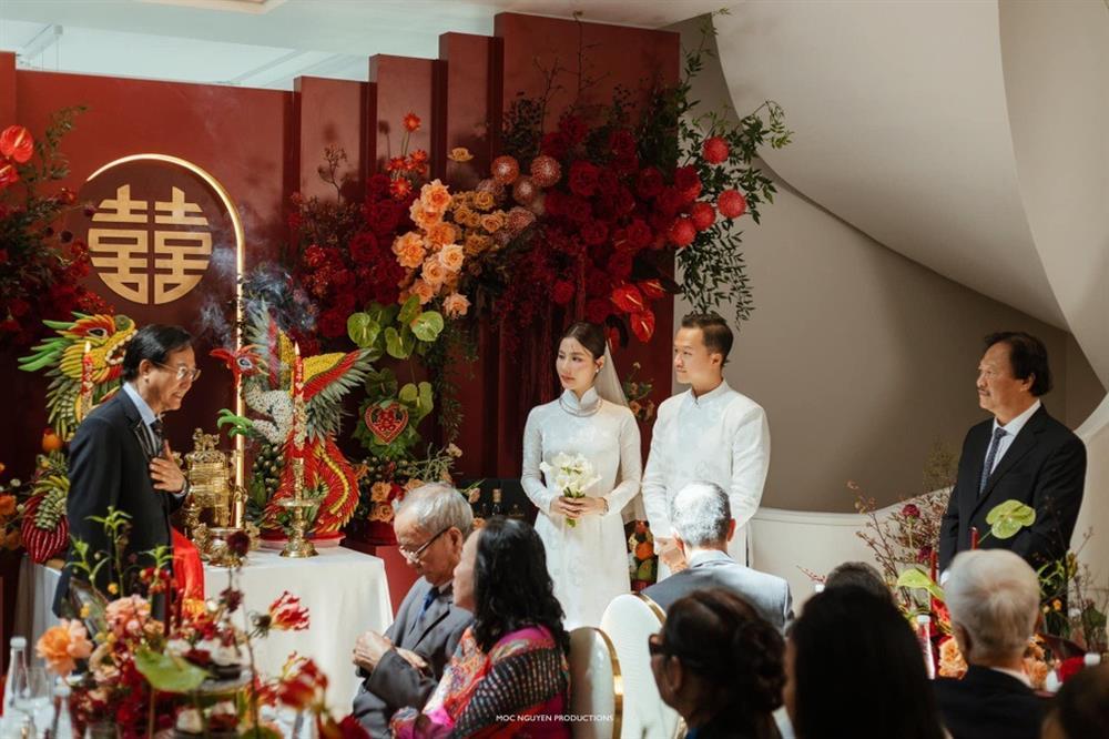 Diễm My 9X: Quá khứ bị chê kém sắc, hiện tại viên mãn sau lễ cưới cổ tích-9