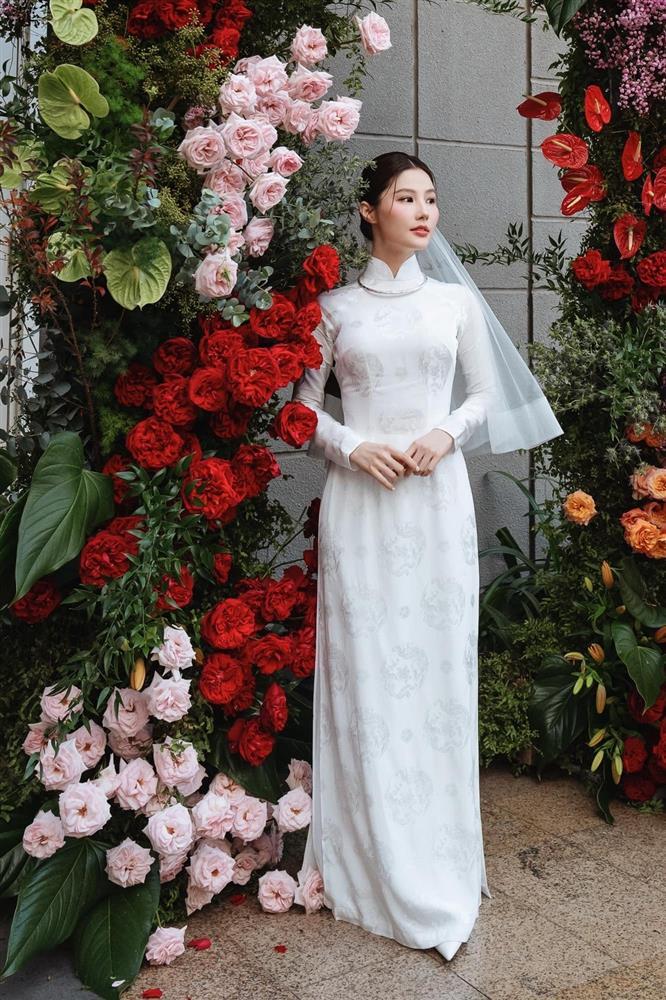 Diễm My 9X: Quá khứ bị chê kém sắc, hiện tại viên mãn sau lễ cưới cổ tích-10