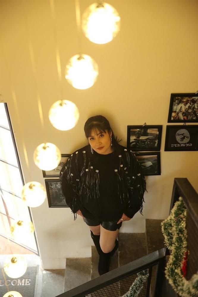 Nhan sắc vợ xinh đẹp, kém 11 tuổi của NSƯT Quang Thắng-11