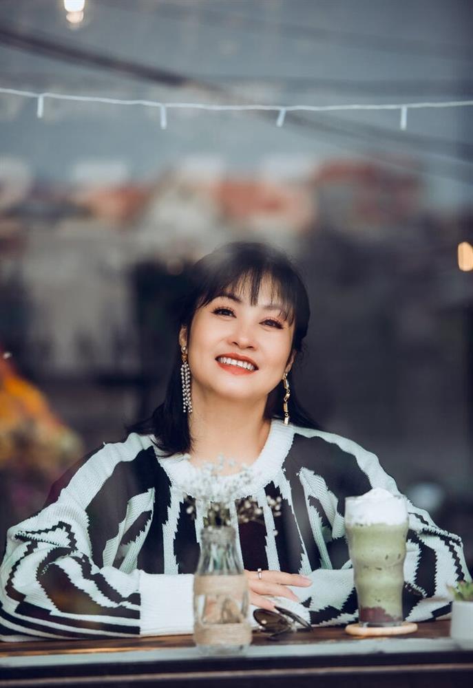 Nhan sắc vợ xinh đẹp, kém 11 tuổi của NSƯT Quang Thắng-9