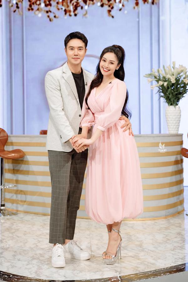 Hôn nhân đời thực của diễn viên VFC: Hiếu Su Chúng Ta Của 8 Năm Sau hạnh phúc thế nào bên vợ MC VTV?-5