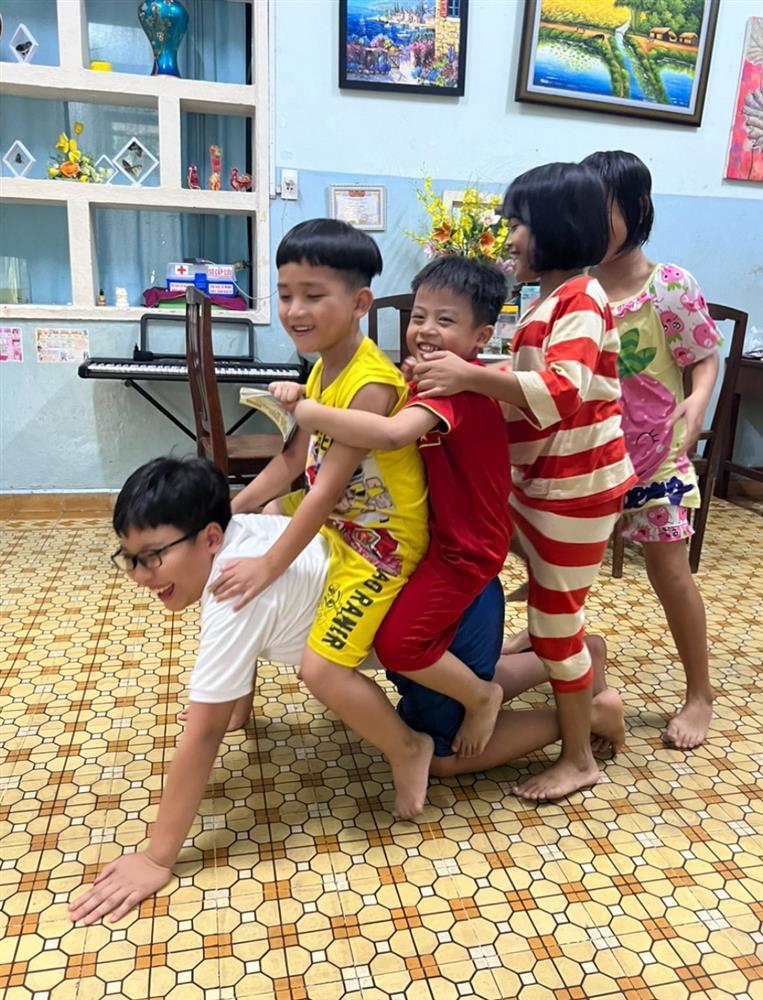 Cậu bé lớp 5 thi lần đầu đạt IELTS 7.5, không học thêm ở trung tâm-5