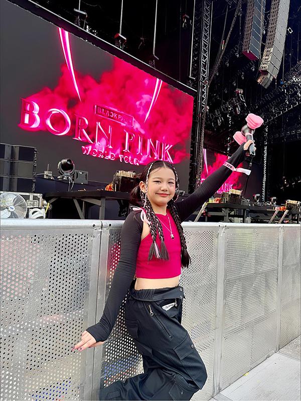 Con gái Jennifer Phạm xinh thế nào mà fan khen giống mẹ?-3