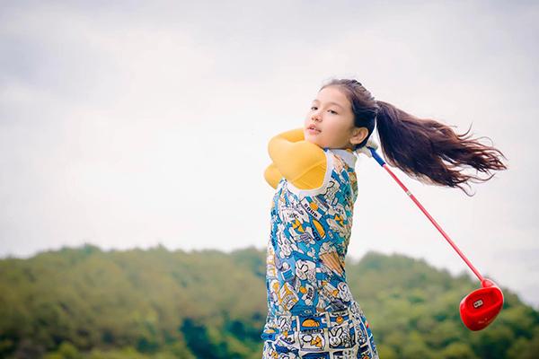 Con gái Jennifer Phạm xinh thế nào mà fan khen giống mẹ?-5