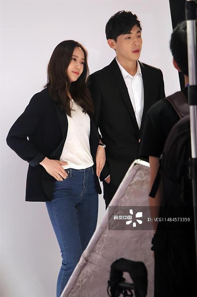 Đặng Luân khiến dân tình bùng nổ khi lộ ảnh ngọt ngào bên bạn gái, bị phong sát nhưng vẫn rất HOT-7