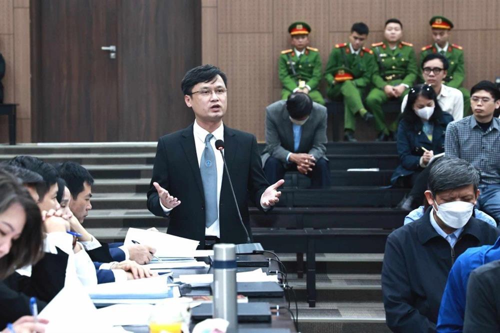 Cựu Bộ trưởng Nguyễn Thanh Long mắc chứng bệnh bong đáy võng mạc?-2