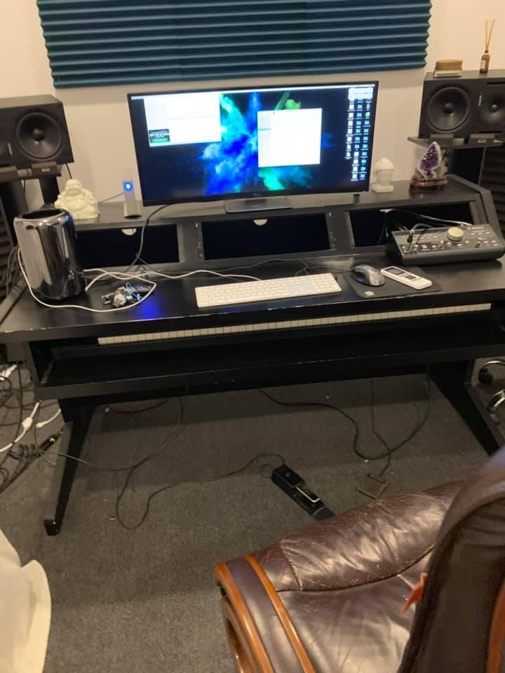 Giữa thông tin ly hôn, Hồ Hoài Anh và Lưu Hương Giang từng sống hạnh phúc trong căn nhà như thế nào?-16