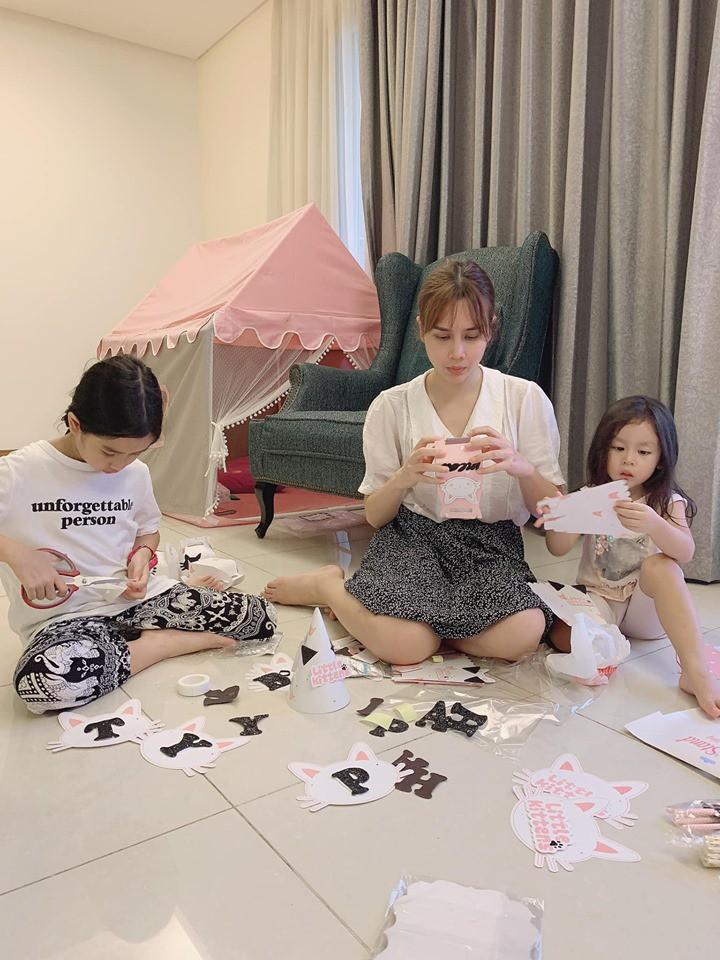 Giữa thông tin ly hôn, Hồ Hoài Anh và Lưu Hương Giang từng sống hạnh phúc trong căn nhà như thế nào?-17