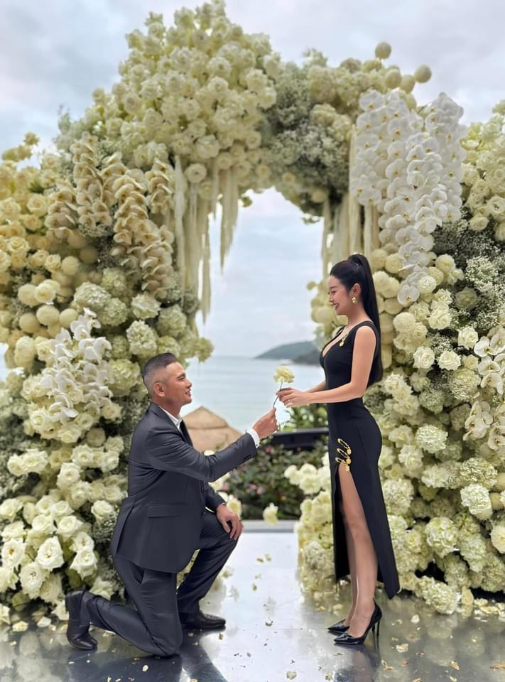 Bên nhau hơn 11 năm, Jennifer Phạm vẫn được ông xã dành điều ngọt ngào này, ngỡ như đám cưới lần nữa-3