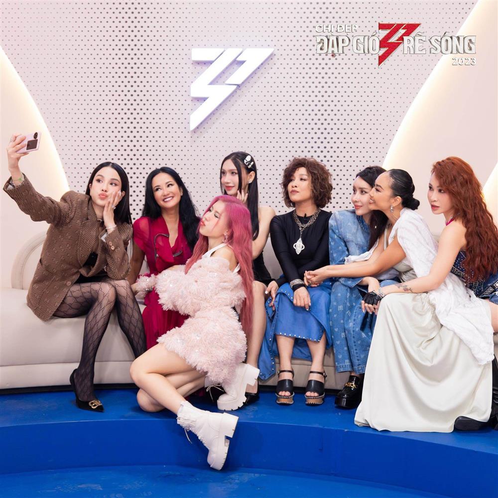 Ba chị đại đã chơi quá đẹp tại Chị đẹp đạp gió rẽ sóng-10