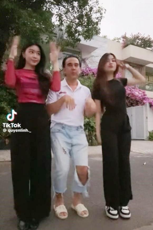 MC Quyền Linh nhảy múa cùng 2 con gái xinh như hoa hậu gây sốt mạng xã hội-3