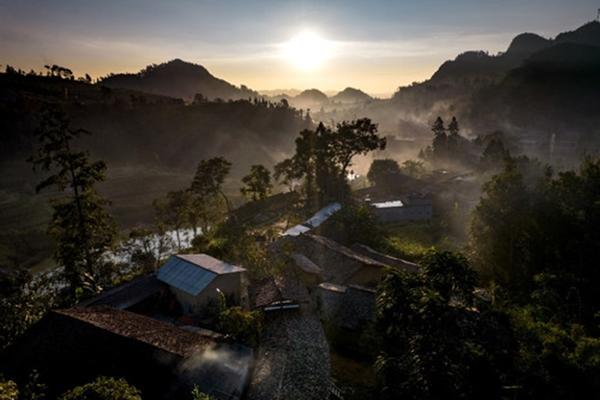 Mùa mai anh đào nhuộm hồng Lũng Cú, khách giơ máy có ngay ảnh ‘nghìn like’-7