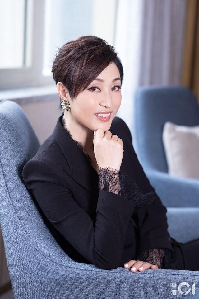 Nhan sắc tuổi 58 của hoa hậu tóc ngắn đẹp nhất Hong Kong-4