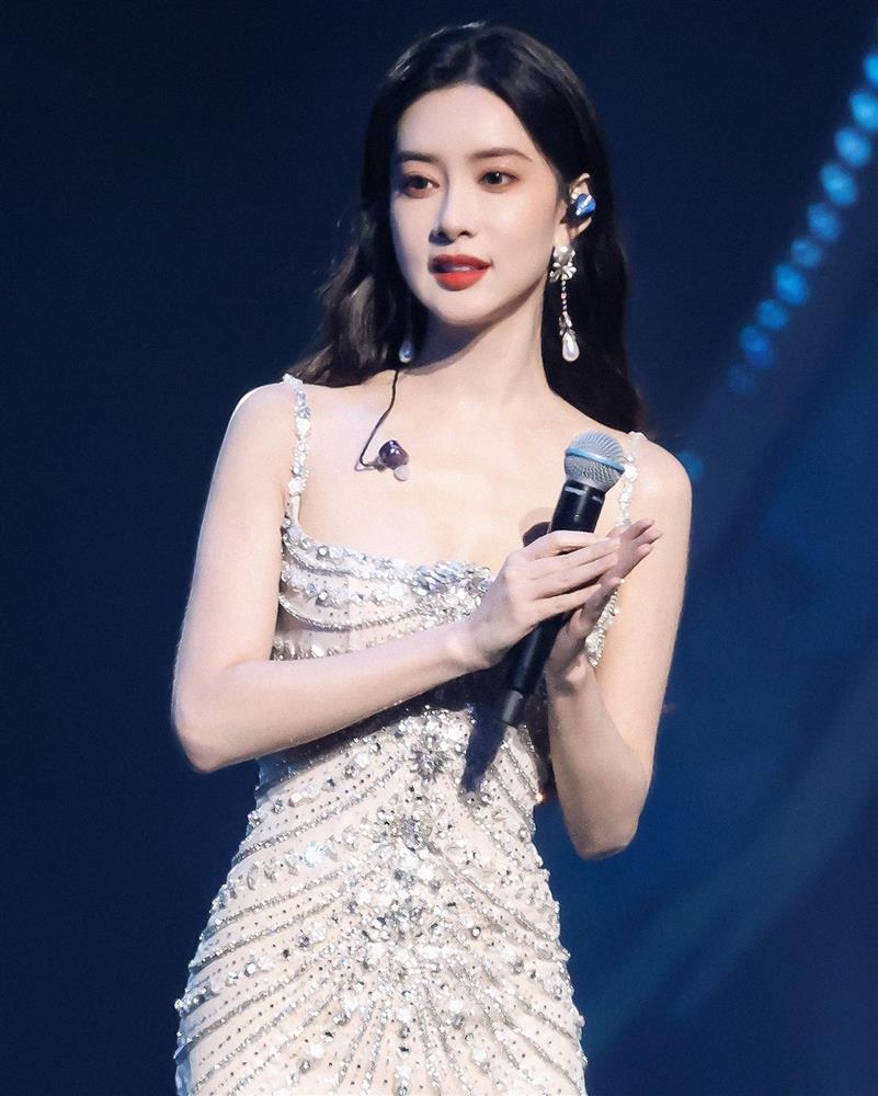 Màn trình diễn thảm họa đầu năm 2024-3