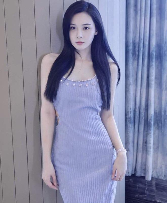 Bồ cũ mỉa mai Uông Tiểu Phi thay người yêu như thay áo-2