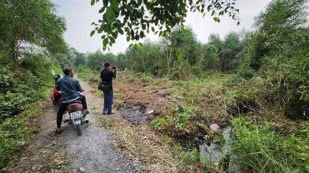 Khoảnh khắc nghi can giết người ở TPHCM bị khống chế-8