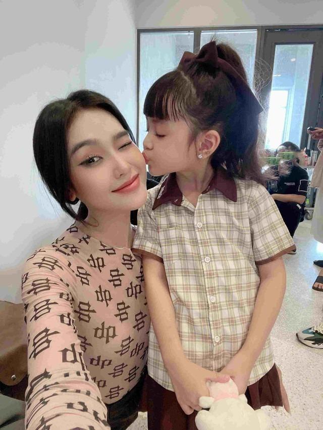 Ấn tượng tiểu tam Cù Thị Trà trong Chúng Ta Của 8 Năm Sau-5